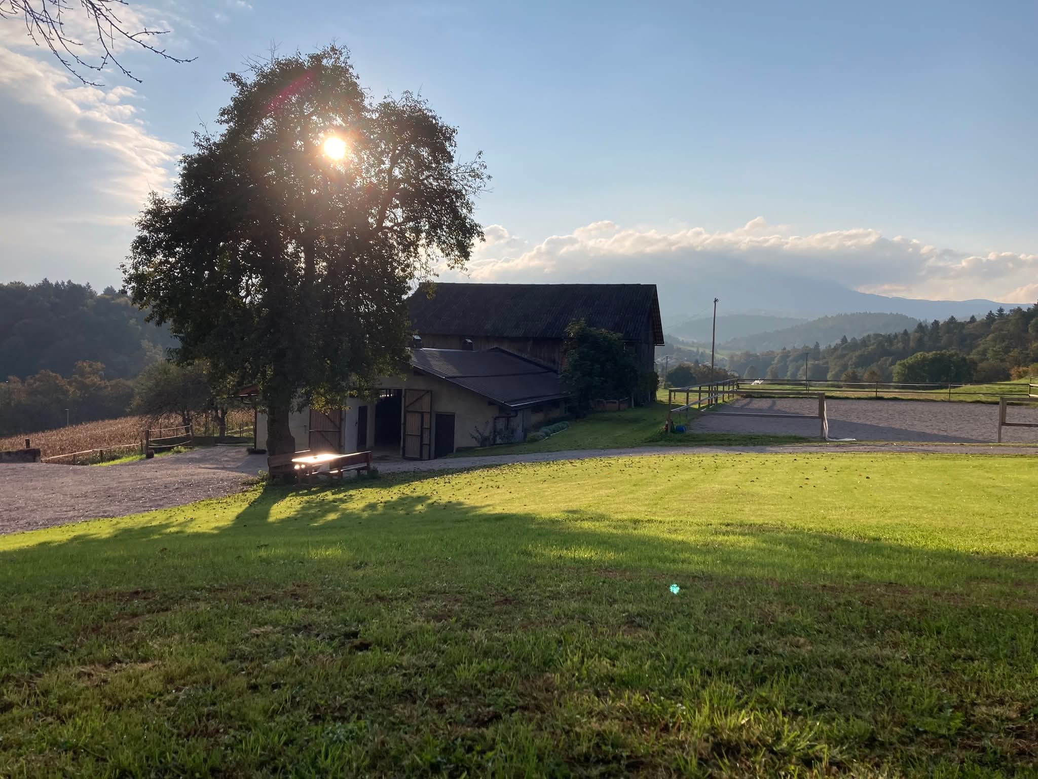 Galerijska fotografija Hlev pod Gorjanci